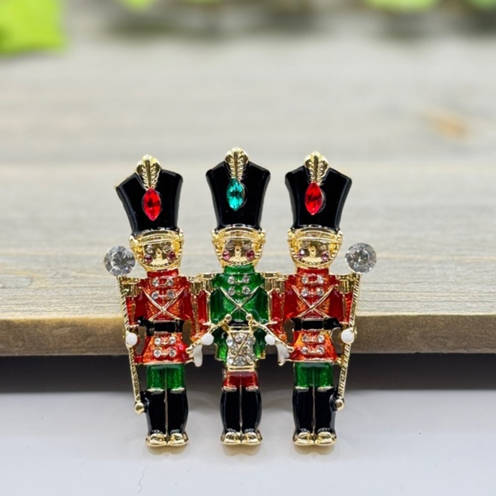 🌻 3/$25 Colorful Toy Soldier Brooch